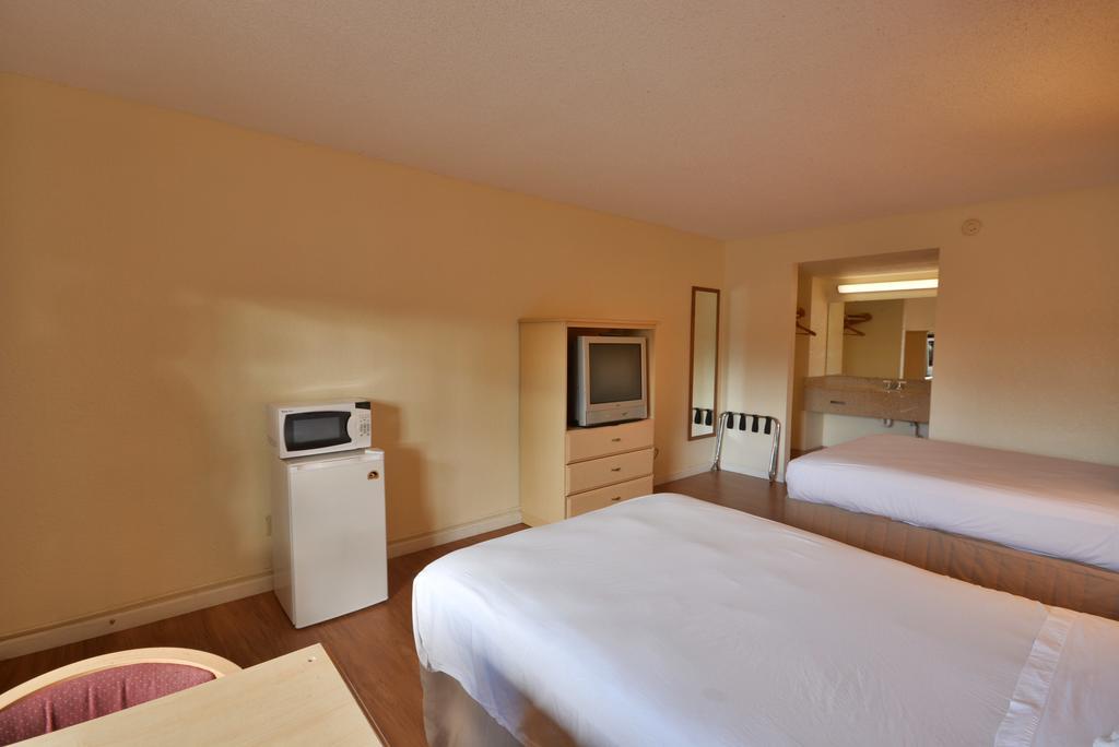 Country Hearth Inn- Kissimmee Extérieur photo