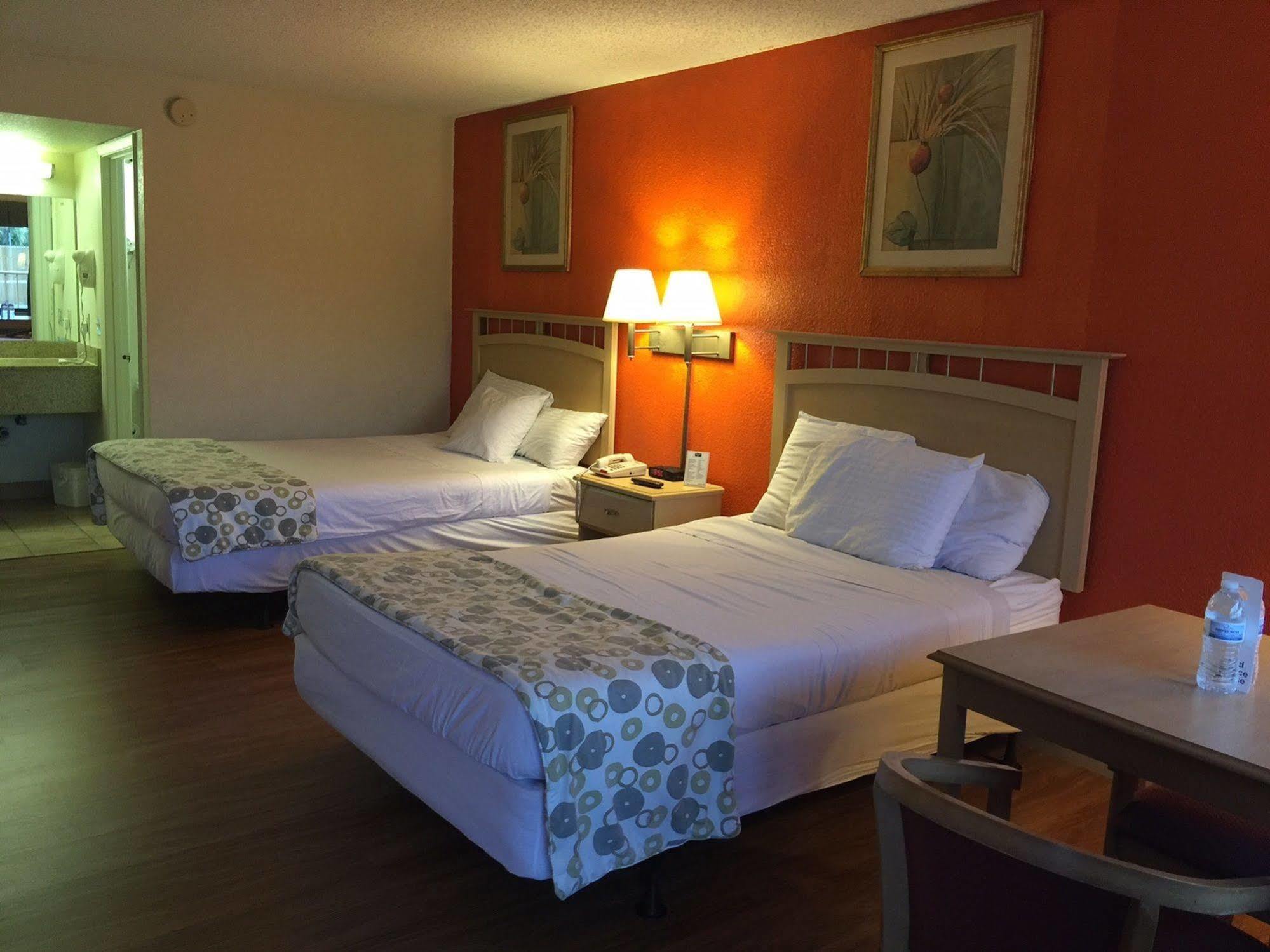 Country Hearth Inn- Kissimmee Extérieur photo